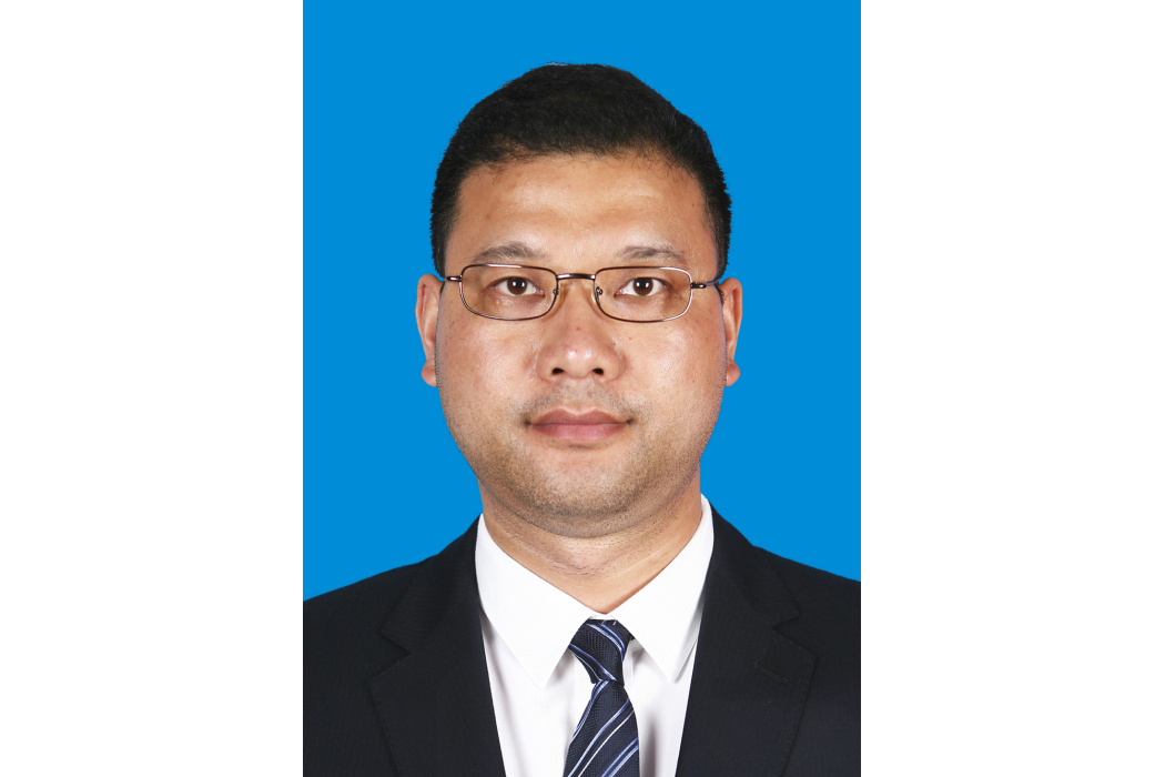 王松岩(中國船舶集團有限公司第七一六研究所黨委書記、副所長)