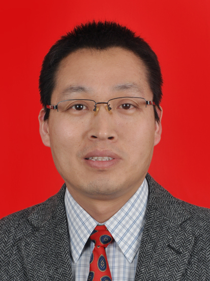 劉忠堂(長海醫院骨科關節外科專業主任醫師) 劉忠堂(長海醫院骨科關節外科專業主任醫師)