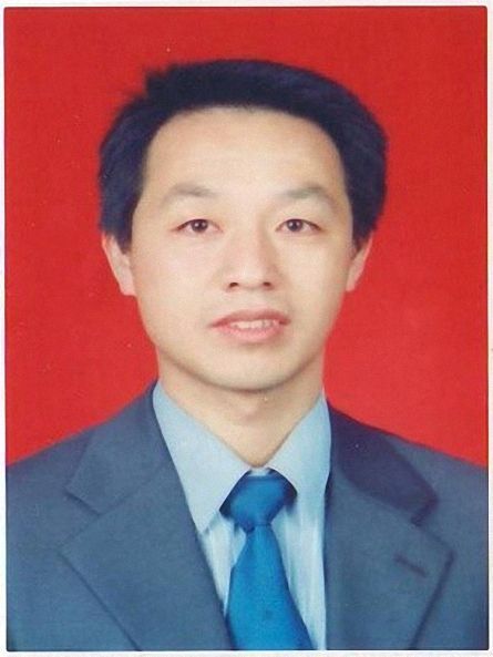 張利(襄陽市鄉村振興局黨組成員、副局長) 張利(襄陽市鄉村振興局黨組成員、副局長)