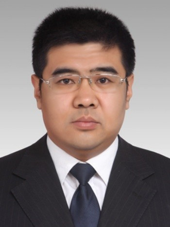 趙鋒(遼寧省朝陽市審計局黨組成員、總審計師) 趙鋒(遼寧省朝陽市審計局黨組成員、總審計師)