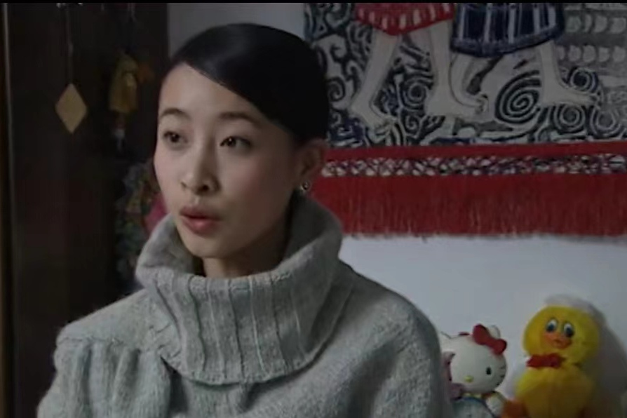 周琰(都市懸疑劇《菸灰缸之謎》中的角色) 周琰(都市懸疑劇《菸灰缸之謎》中的角色)