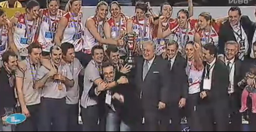 土耳其瓦基弗銀行女排獲得冠軍