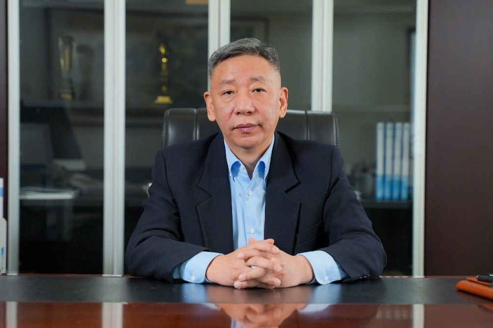 張軒(南京新街口百貨商店股份有限公司副董事長、總裁) 張軒(南京新街口百貨商店股份有限公司副董事長、總裁)