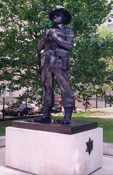 威廉·約瑟夫·斯利姆紀念銅像