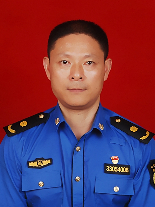 沈衛民(浙江省平湖市綜合行政執法局黨組成員、副局長,綜合執法指導辦副主任) 沈衛民(浙江省平湖市綜合行政執法局黨組成員、副局長,綜合執法指導辦副主任)