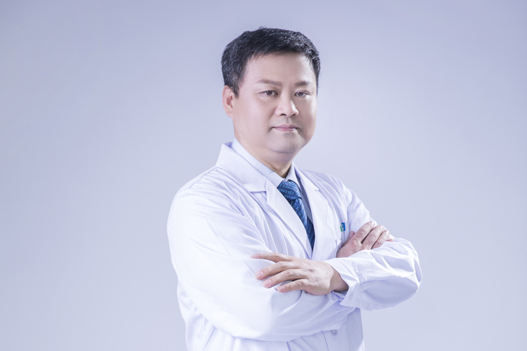 張洪濤(濱州滬濱愛爾眼科醫院副主任醫師) 張洪濤(濱州滬濱愛爾眼科醫院副主任醫師)