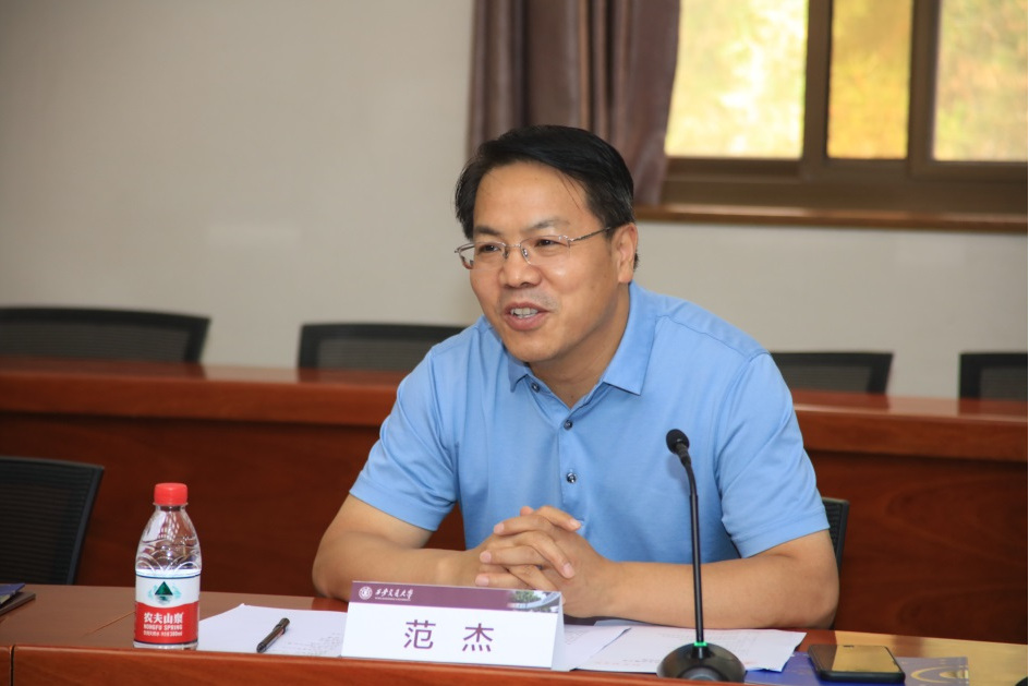 范傑(陝西省委政策研究室副主任) 范傑(陝西省委政策研究室副主任)
