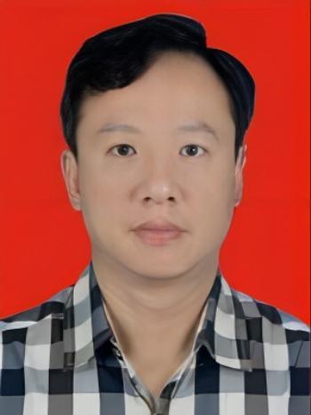 鐘偉傑(汕頭市公路事務中心黨委委員、副主任) 鐘偉傑(汕頭市公路事務中心黨委委員、副主任)
