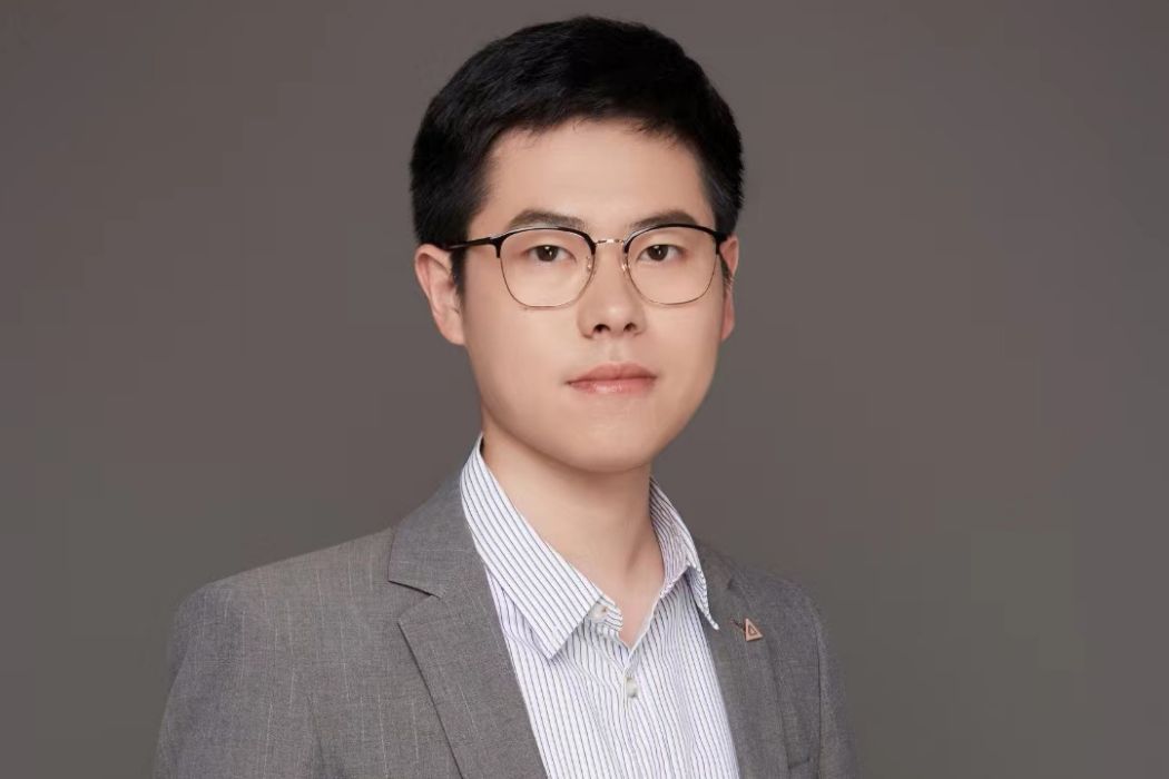 張志偉(上海華青社主任、團委書記) 張志偉(上海華青社主任、團委書記)