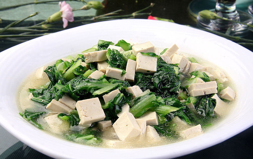 小白菜清燉豆腐湯