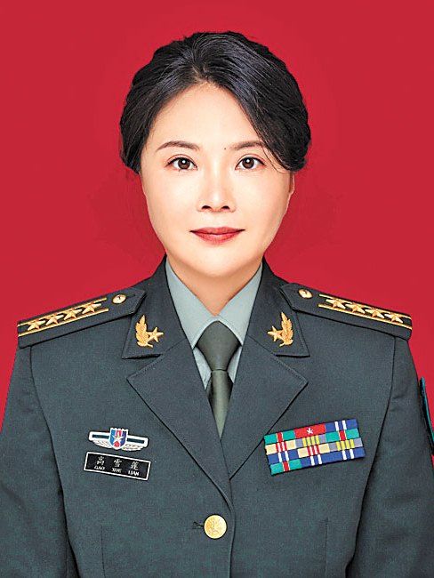 高雪蓮(軍委審計署駐西部戰區某審計局審計員) 高雪蓮(軍委審計署駐西部戰區某審計局審計員)