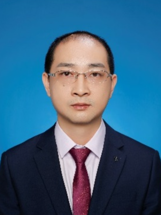 張龍(湖北省潛江市經濟和信息化局黨組成員、副局長) 張龍(湖北省潛江市經濟和信息化局黨組成員、副局長)