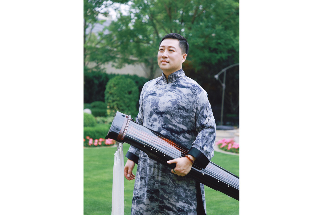 袁野(中州古琴製作技藝非物質文化遺產代表性傳承人) 袁野(中州古琴製作技藝非物質文化遺產代表性傳承人)