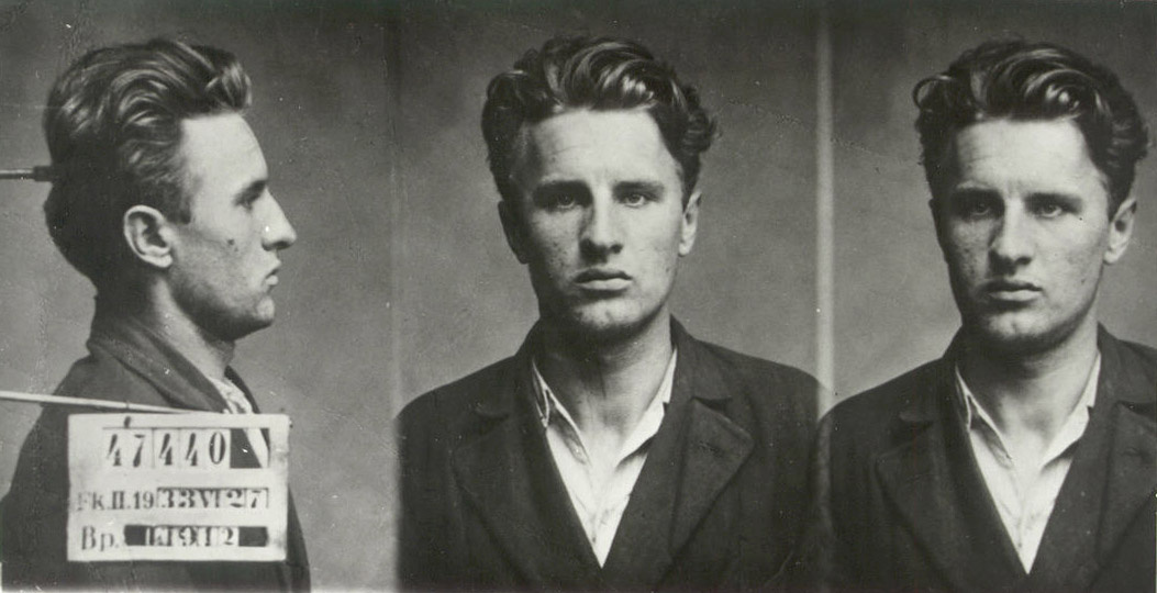 1933年，卡達爾·亞諾什被捕入獄