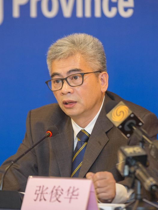張俊華(南方報業傳媒集團(南方日報社)副社長、副總編輯) 張俊華(南方報業傳媒集團(南方日報社)副社長、副總編輯)