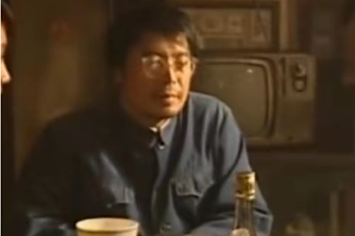 衛平(電視劇《家有九鳳》中的角色,由紀元飾演) 衛平(電視劇《家有九鳳》中的角色,由紀元飾演)