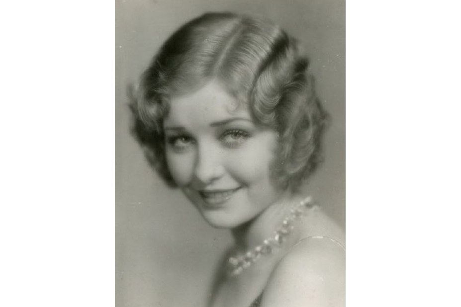 Evelyn Pierce Evelyn Pierce