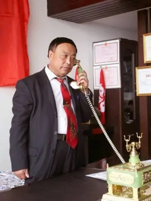 張景范(香港雙盛永集團董事長、CEO) 張景范(香港雙盛永集團董事長、CEO)