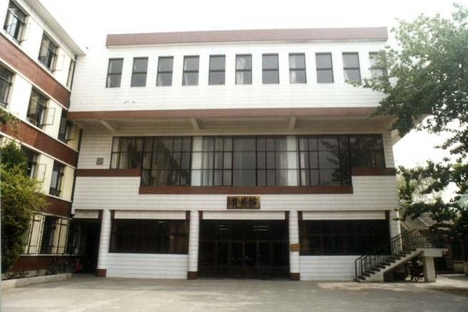 育嬰里國小 育嬰里國小