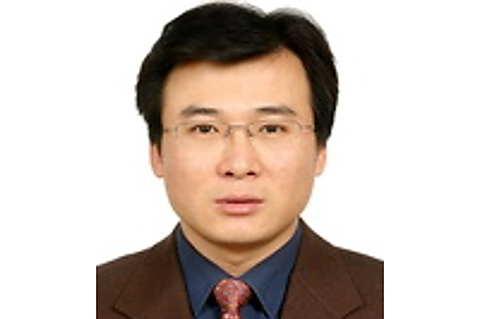 李清河(中國林業科學研究院林業研究所研究員) 李清河(中國林業科學研究院林業研究所研究員)