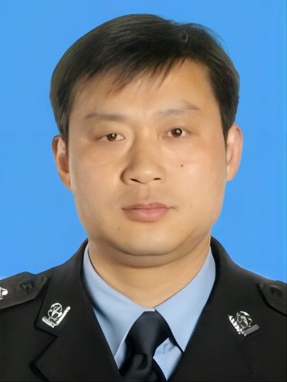 陶春(安徽省馬鞍山市和縣公安局黨委委員、副局長) 陶春(安徽省馬鞍山市和縣公安局黨委委員、副局長)
