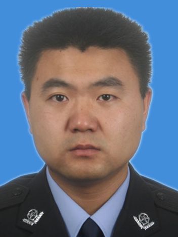 王勇(四川省廣元市劍閣縣公安局黨委副書記、政委)