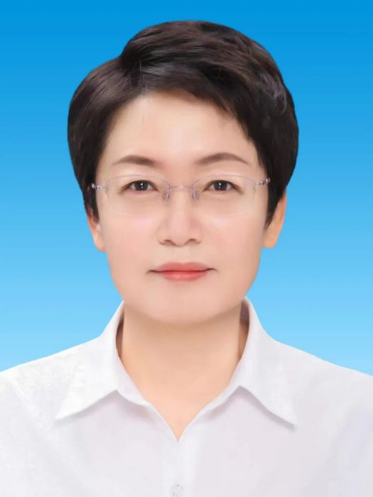 張雪梅(內蒙古自治區呼和浩特市融媒體中心黨委書記、主任) 張雪梅(內蒙古自治區呼和浩特市融媒體中心黨委書記、主任)