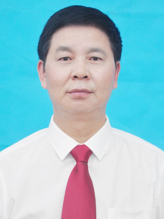 陳世斌(湖北省鹹寧市崇陽縣水利局黨組成員、工會主席) 陳世斌(湖北省鹹寧市崇陽縣水利局黨組成員、工會主席)