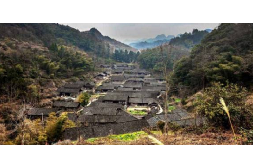 爬出科村 爬出科村