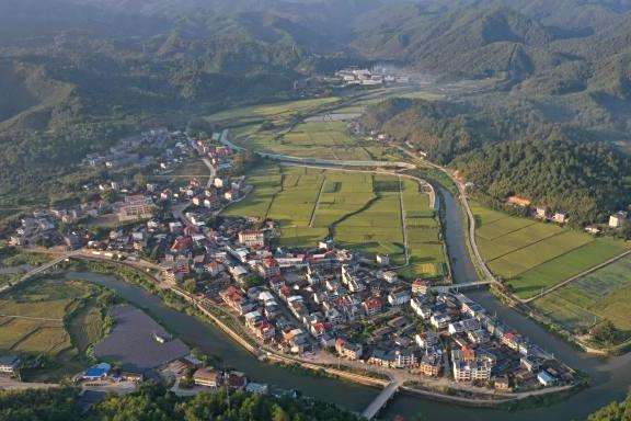 梓口坊村