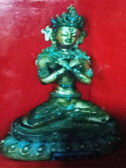 金剛總持(西藏自治區日喀則市南木林縣艾瑪鄉拉布尊村被盜文物) 金剛總持(西藏自治區日喀則市南木林縣艾瑪鄉拉布尊村被盜文物)