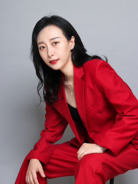 林梅(陝西科技大學設計與藝術學院副教授) 林梅(陝西科技大學設計與藝術學院副教授)