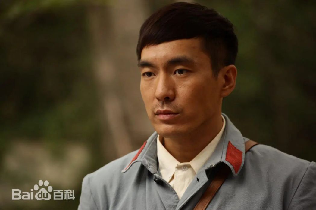 蘇岩(電視劇《大秧歌》中的男配角,由張胤哲飾演) 蘇岩(電視劇《大秧歌》中的男配角,由張胤哲飾演)