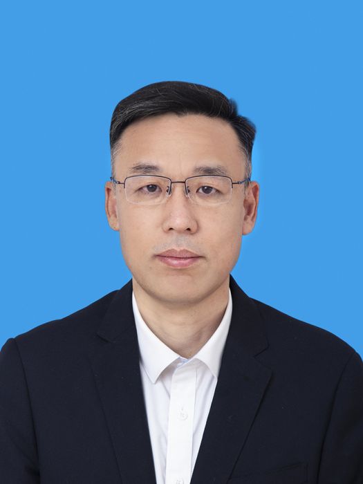 王洪(湖南湘江新區管理委員會衛生健康局黨組成員、副局長) 王洪(湖南湘江新區管理委員會衛生健康局黨組成員、副局長)