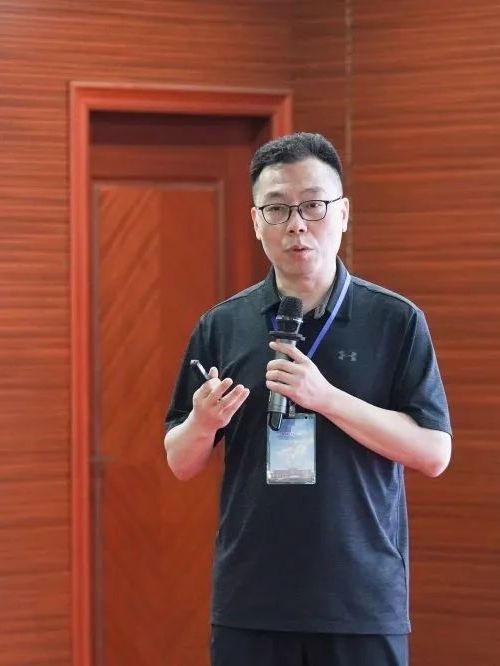 陶正(宜春學院醫學院副院長) 陶正(宜春學院醫學院副院長)