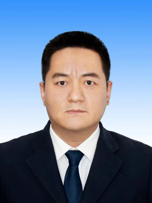 張森(山東省棗莊市薛城區科學技術局黨組成員、科技成果轉化中心主任) 張森(山東省棗莊市薛城區科學技術局黨組成員、科技成果轉化中心主任)