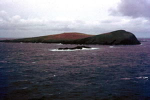 海洋中的聖基爾達島全觀