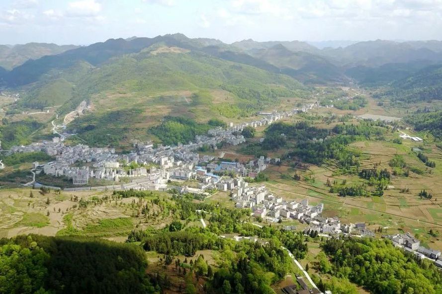 龍鳳壩鎮(重慶市秀山土家族苗族自治縣轄鎮)
