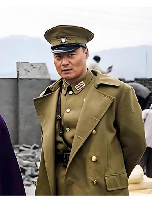 薛君山(《戰長沙》中由任程偉飾演的保全隊長) 薛君山(《戰長沙》中由任程偉飾演的保全隊長)