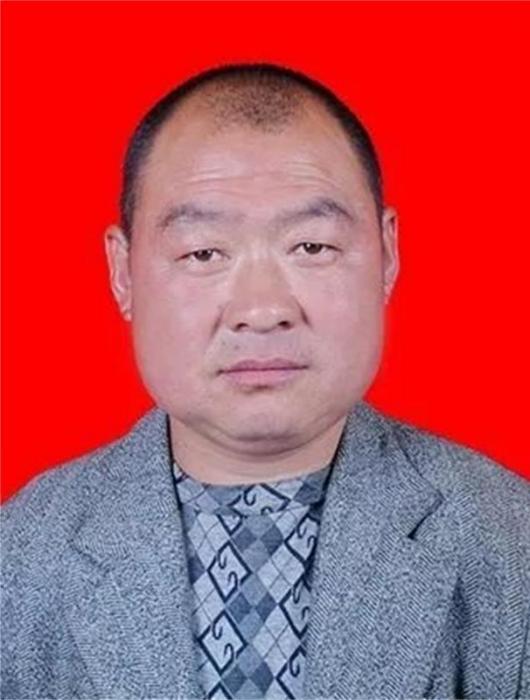 曹建新(滎陽市汜水鎮新溝村農民)
