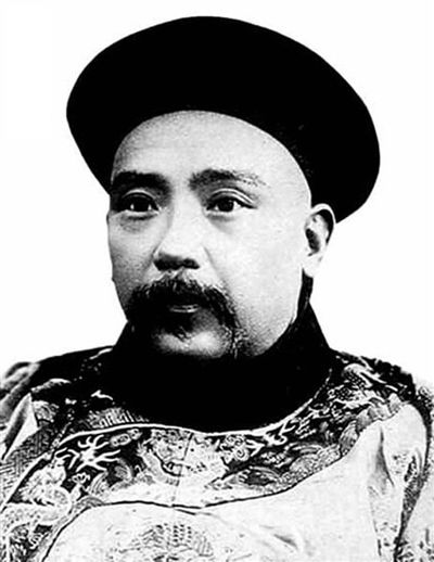 袁世彤 袁世彤