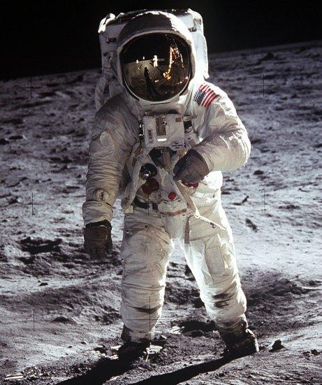 月球上的巴茲·奧爾德林