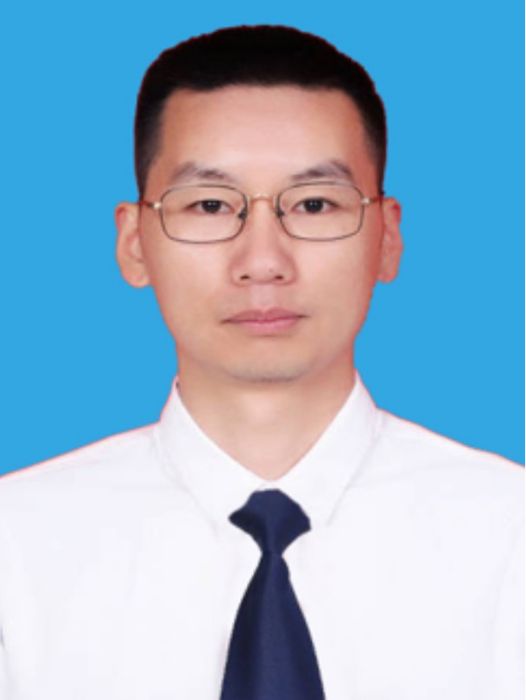 林忠華(蒼南縣經信局黨組成員、總工程師) 林忠華(蒼南縣經信局黨組成員、總工程師)