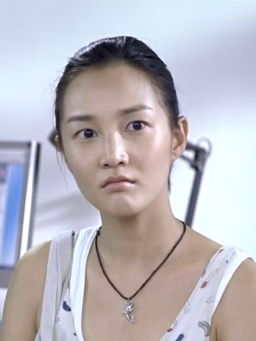 余小魚(周泓飾演的愛情喜劇角色) 余小魚(周泓飾演的愛情喜劇角色)