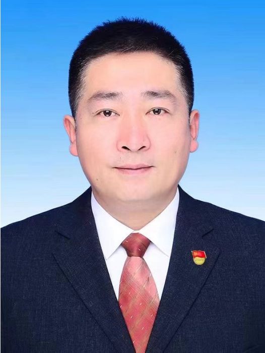 李清峰(新疆維吾爾自治區吐魯番市鄯善縣政府黨組成員、副縣長) 李清峰(新疆維吾爾自治區吐魯番市鄯善縣政府黨組成員、副縣長)