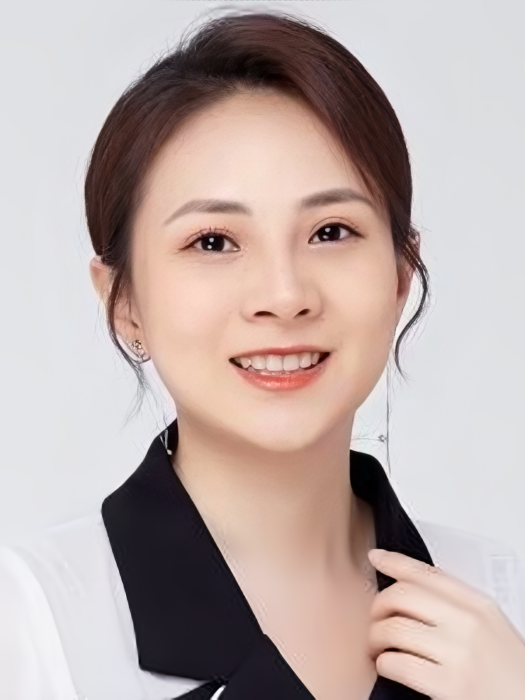康瑩(中國內地女編劇、製片人) 康瑩(中國內地女編劇、製片人)