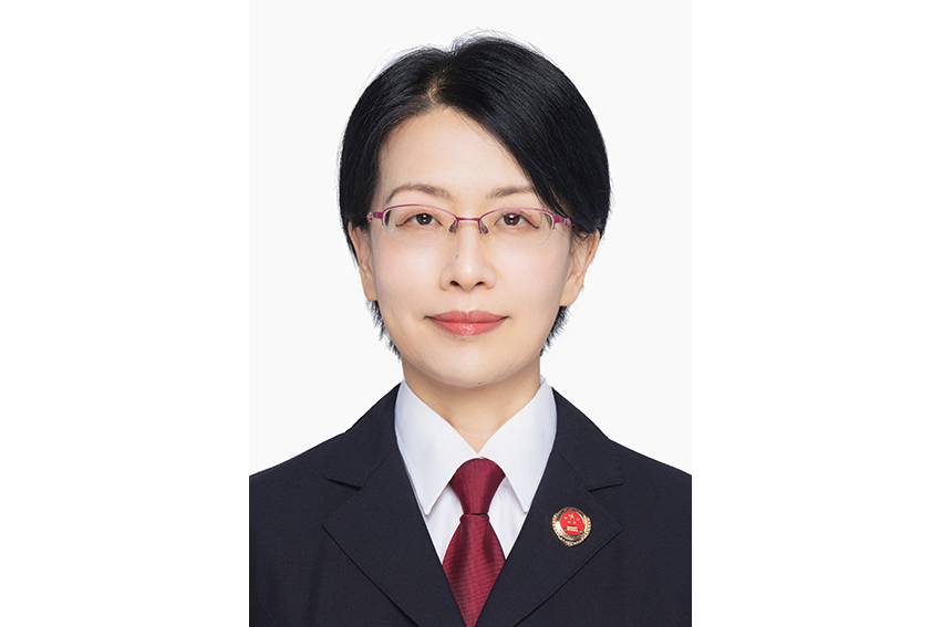 張麗(深圳市人民檢察院黨組成員、政治部主任)