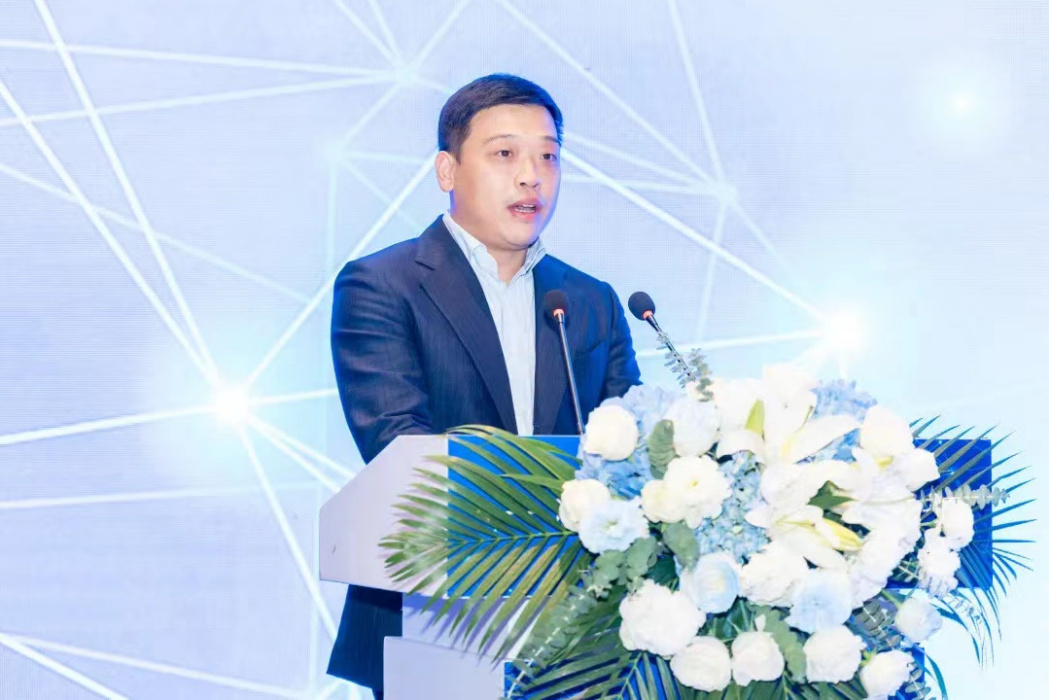 許盛華(現任浙江嘉創盛宇資產管理有限公司任總經理職位) 許盛華(現任浙江嘉創盛宇資產管理有限公司任總經理職位)