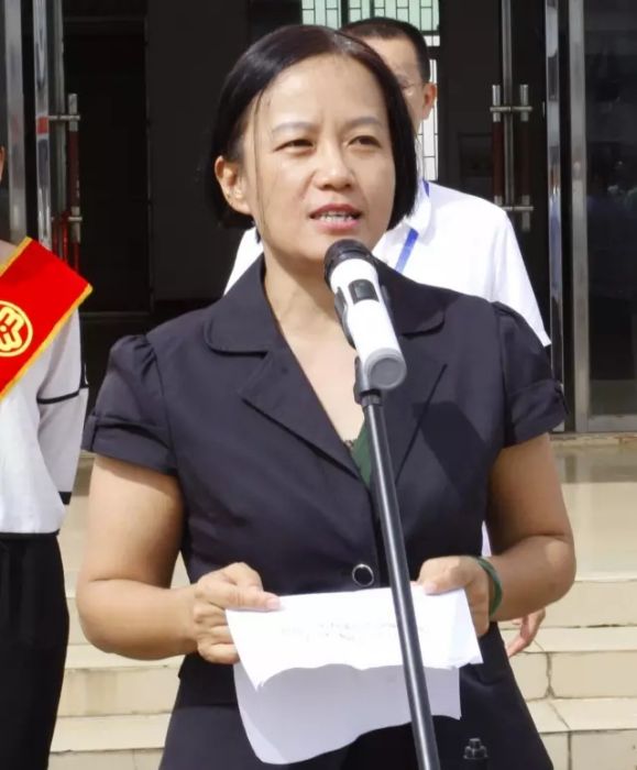 董孟清 董孟清