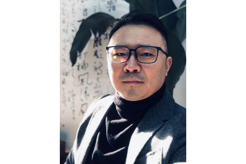劉建豐(中國書法家協會理事,北京書協副主席,國家一級美術師) 劉建豐(中國書法家協會理事,北京書協副主席,國家一級美術師)